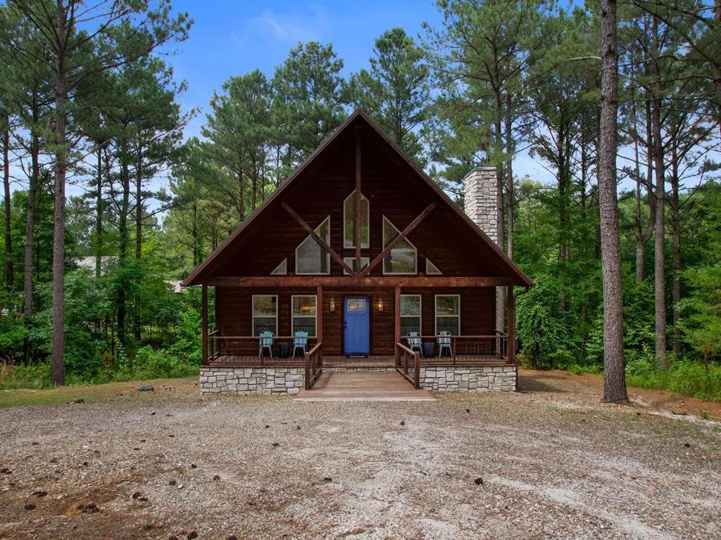 Stunning Luxury Cabin W Hot Tub And Fire Pit Holy Shiplap Is Perfect Romantic Couples Getaway Broken Bow Zewnętrze zdjęcie