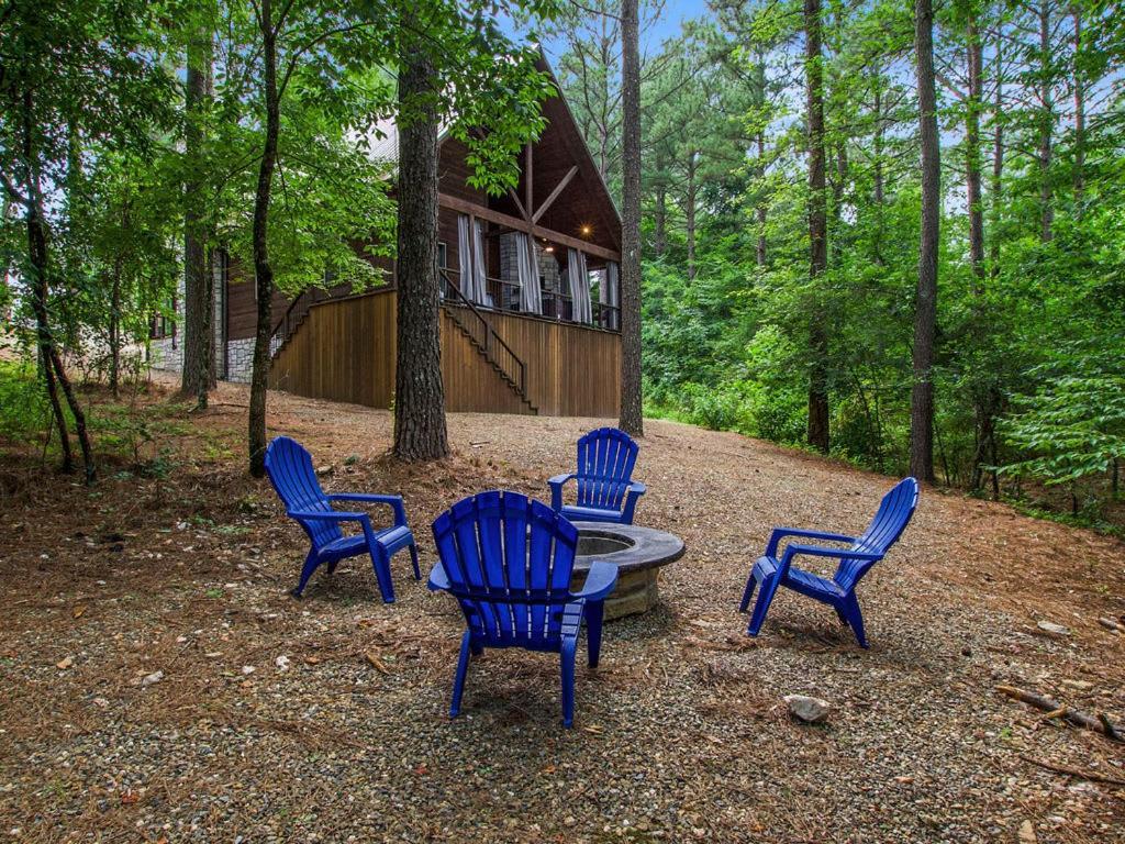 Stunning Luxury Cabin W Hot Tub And Fire Pit Holy Shiplap Is Perfect Romantic Couples Getaway Broken Bow Zewnętrze zdjęcie